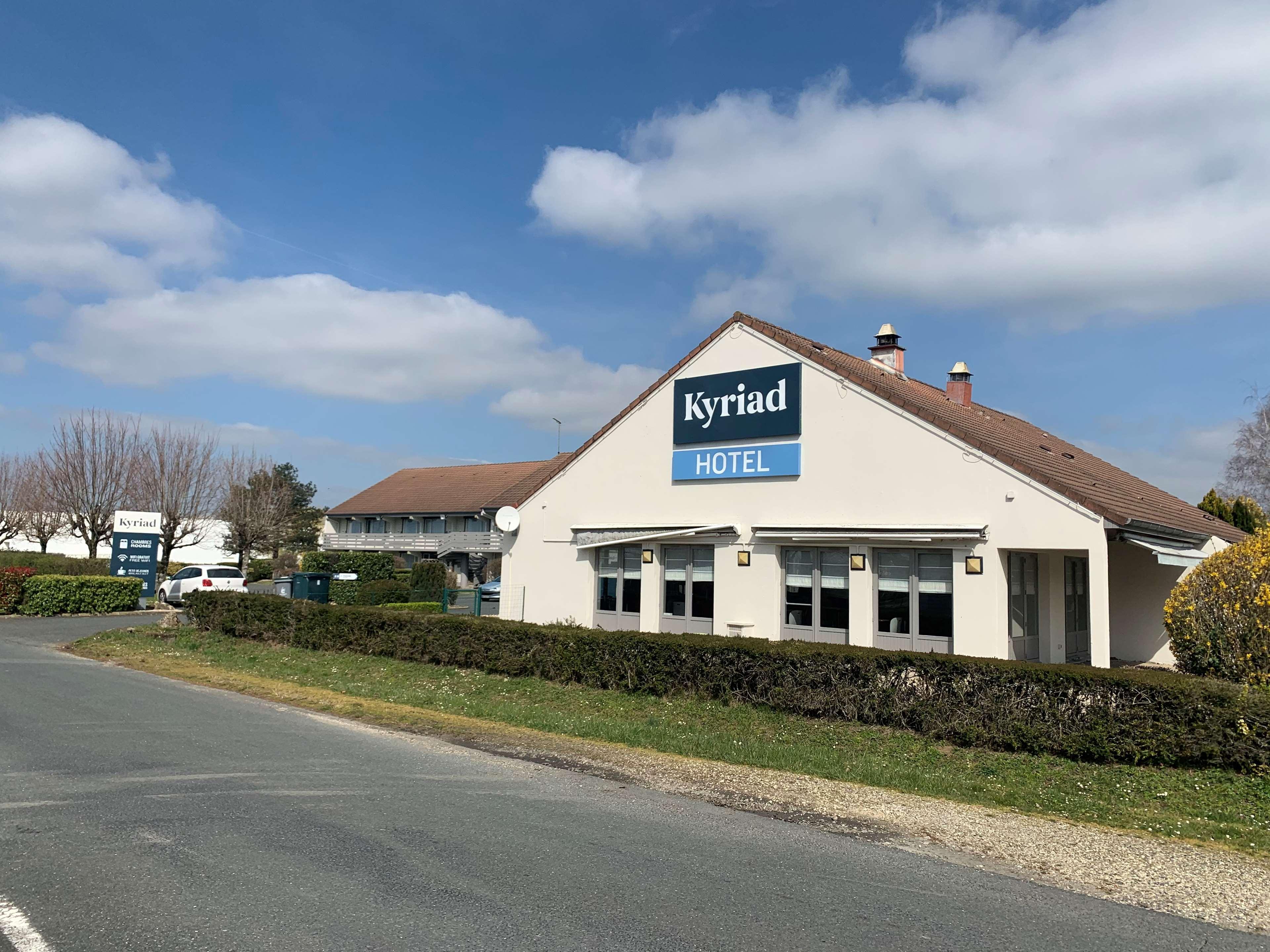 Kyriad Chateauroux - Saint-Maur Exteriör bild